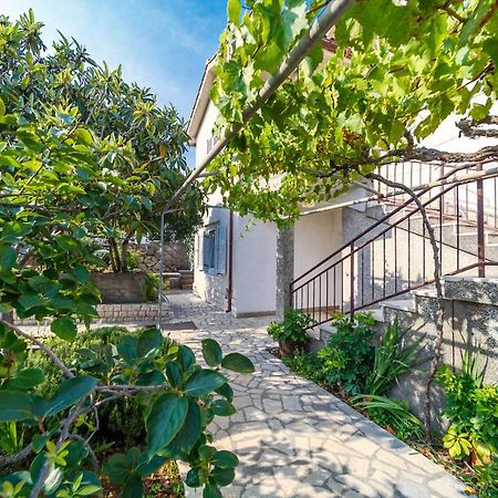 Apartment Zuza Krk Крк Экстерьер фото