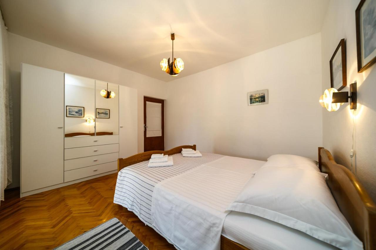 Apartment Zuza Krk Крк Экстерьер фото