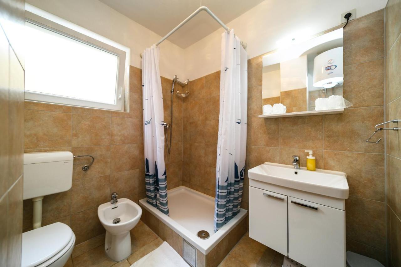 Apartment Zuza Krk Крк Экстерьер фото