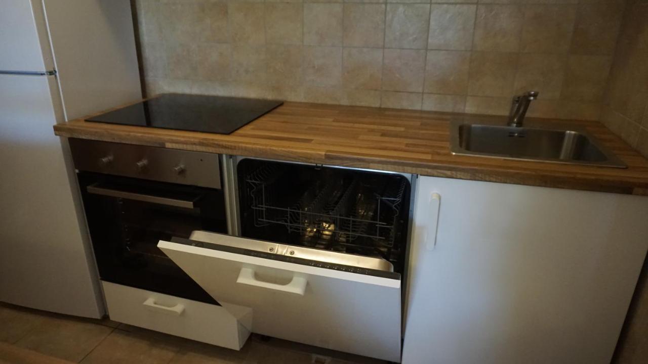 Apartment Zuza Krk Крк Экстерьер фото